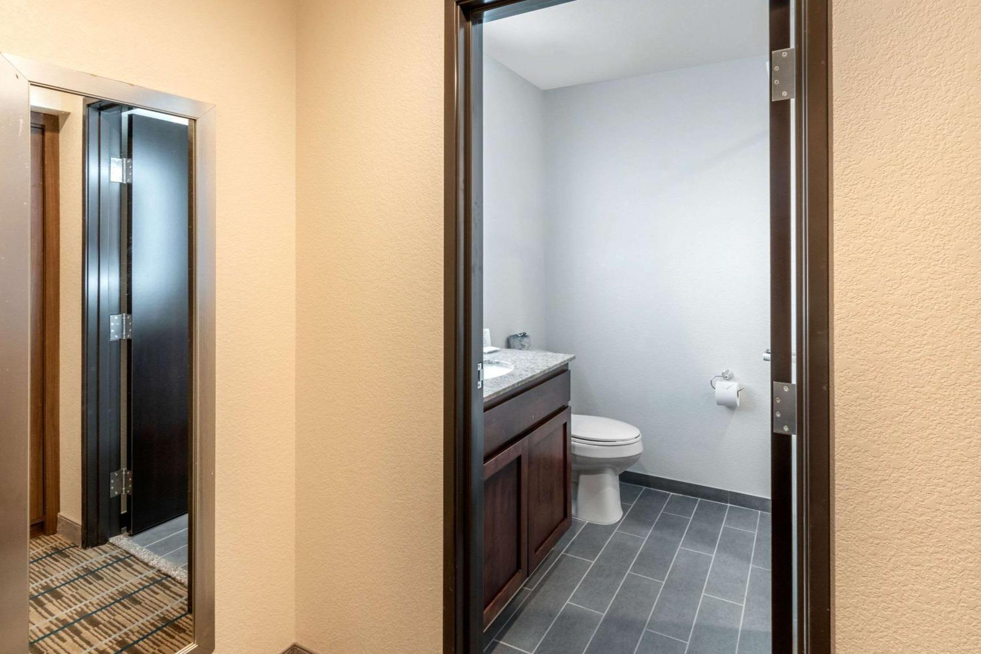 MainStay Suites Denver International Airport Eksteriør billede